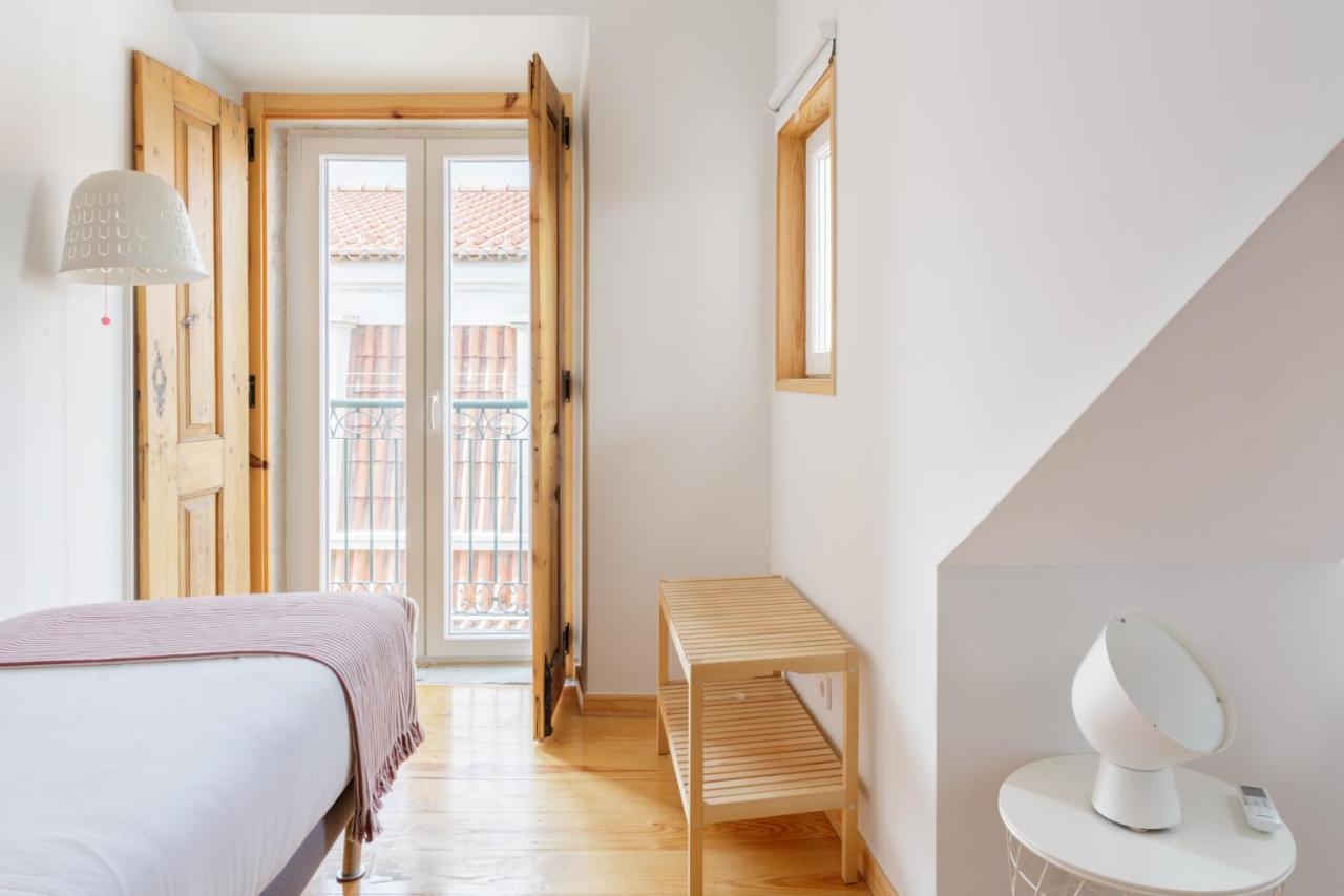 Amazing Rooftop Terrace With River And Historic City View 4 Bedrooms 4 Bathrooms Ac 19Th Century Building Chiado Lisboa Eksteriør billede