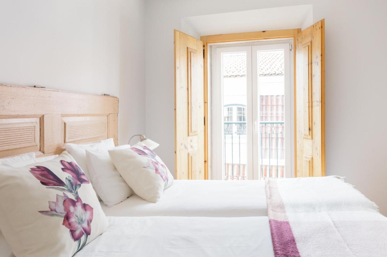 Amazing Rooftop Terrace With River And Historic City View 4 Bedrooms 4 Bathrooms Ac 19Th Century Building Chiado Lisboa Eksteriør billede