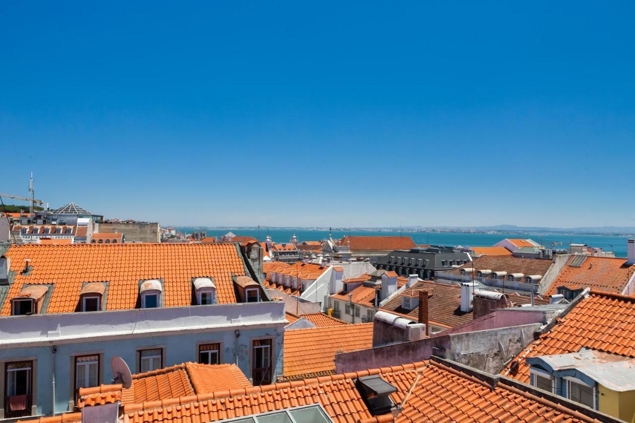 Amazing Rooftop Terrace With River And Historic City View 4 Bedrooms 4 Bathrooms Ac 19Th Century Building Chiado Lisboa Eksteriør billede